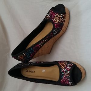NWOT Y Not? "Amay" Peep Toe Cork Wedge Sz 7.5M